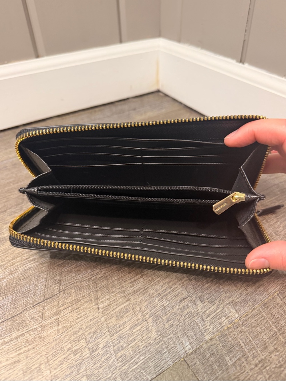 Coach Black Pebbled Leather Zip Wallet with Gold Logo - Picture 7 of 7